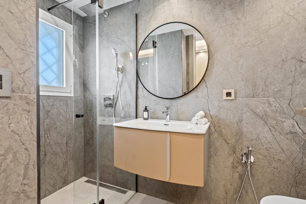 Fully Renovated Frontline Flat Leilighet Marbella Eksteriør bilde