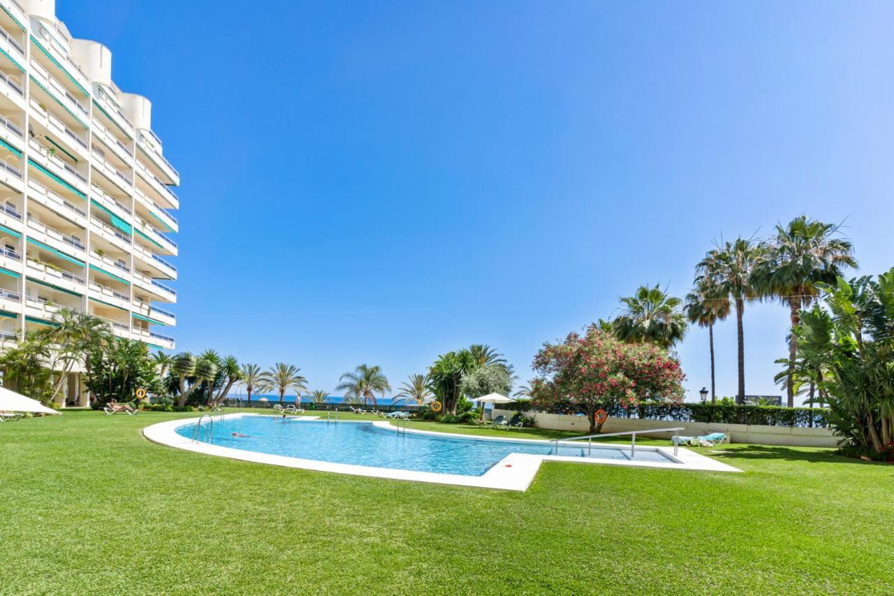 Fully Renovated Frontline Flat Leilighet Marbella Eksteriør bilde