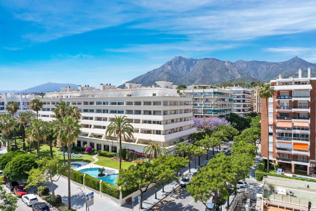 Fully Renovated Frontline Flat Leilighet Marbella Eksteriør bilde