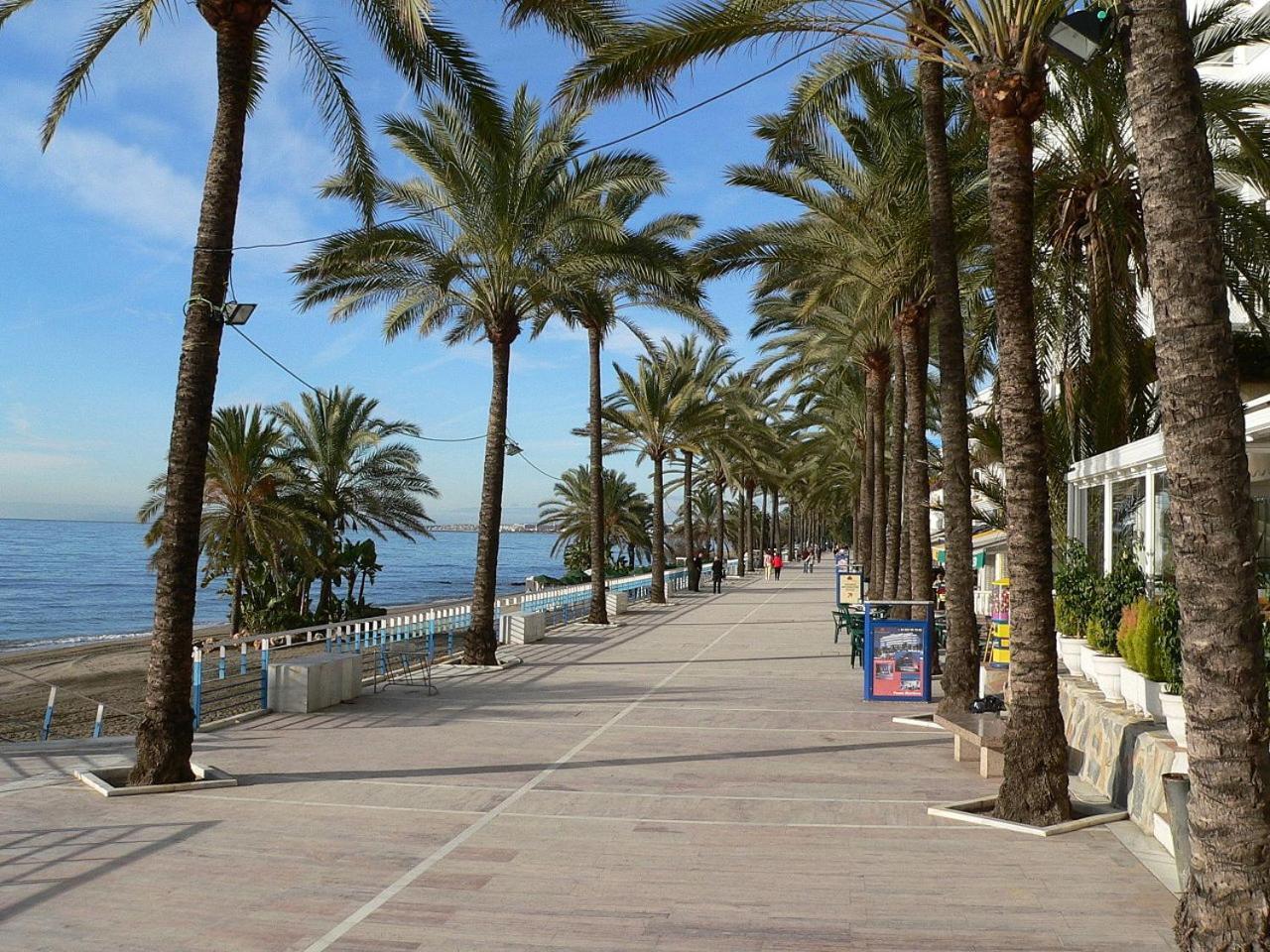 Fully Renovated Frontline Flat Leilighet Marbella Eksteriør bilde